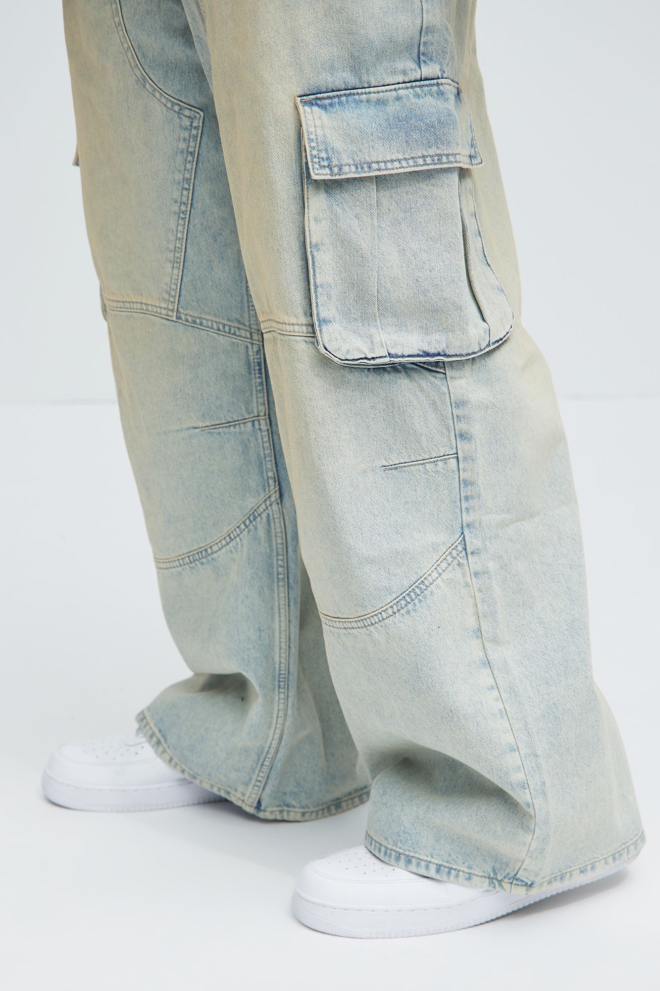 Micah Baggy Moto Jeans - Light Blue Wash