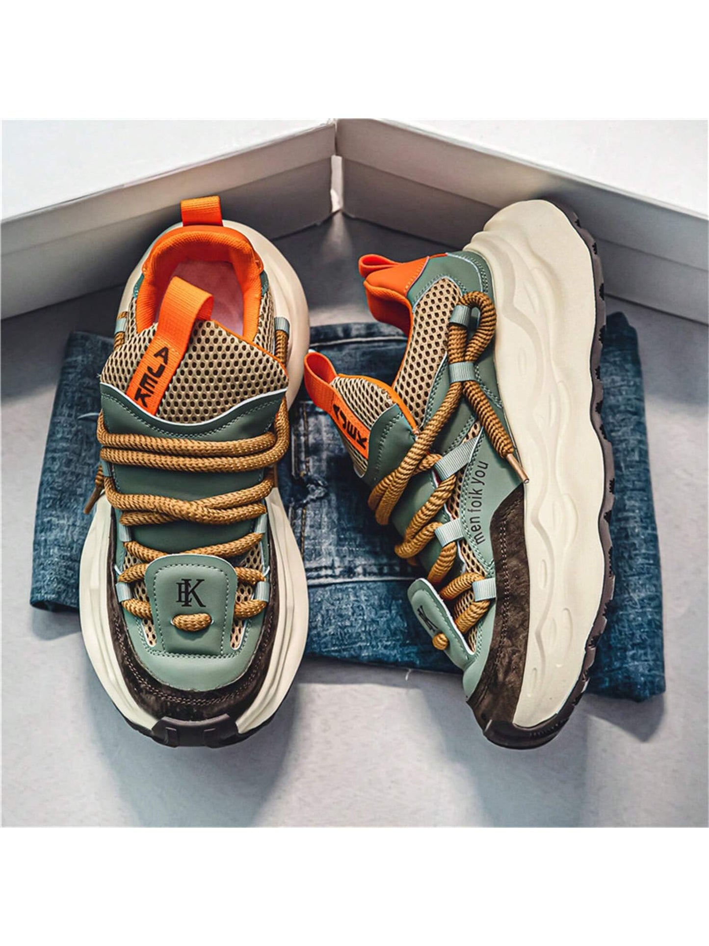 Men's Athletic Shoes